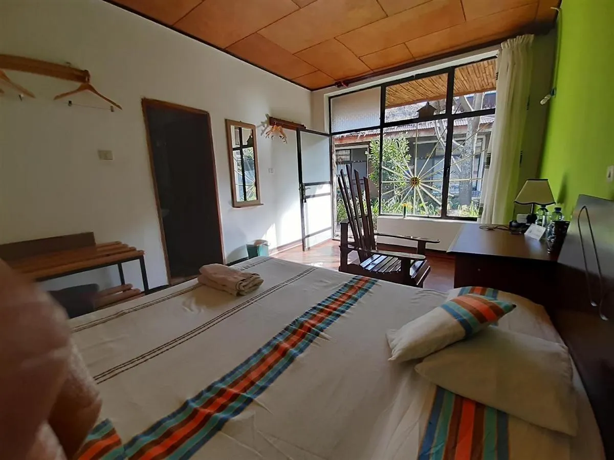 Lodge Du Chateau Gonder Hotel